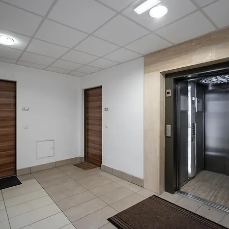 Cq - Luxury 3 Bdr With Free Parking Apartment