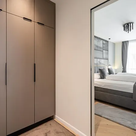Apartment Cq - Luxury 3 Bdr With Free Parking *