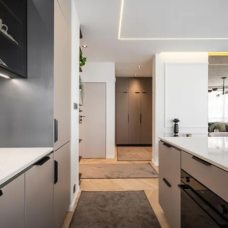 Cq - Luxury 3 Bdr With Free Parking Apartment