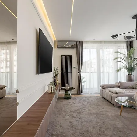 Apartment Cq - Luxury 3 Bdr With Free Parking